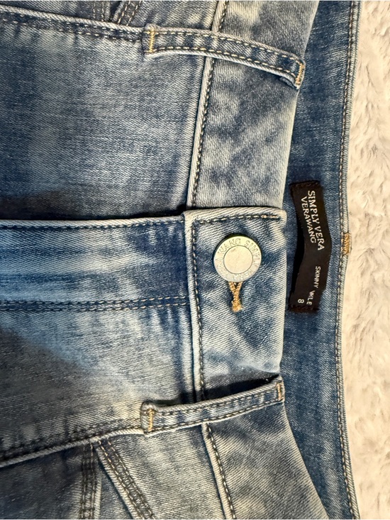 Simply Vera Vera Wang Light Blue High-Rise Jeans - Picture 8 of 9